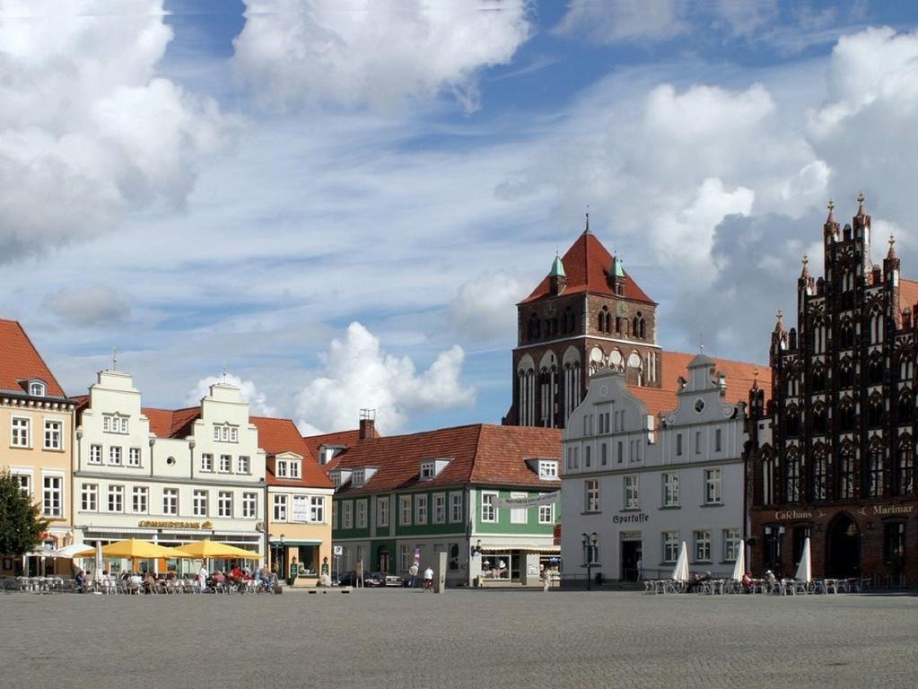 Europa Hotel Greifswald Exterior foto